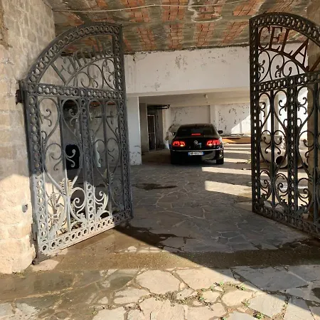 Villa Celaj “the Castle” Kruje