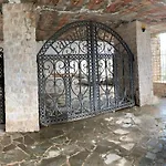 Вилла Celaj “the Castle” Круя