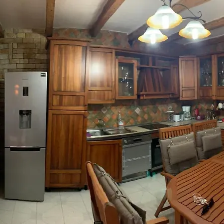 Villa Celaj “The Castle” 别墅 Krujë